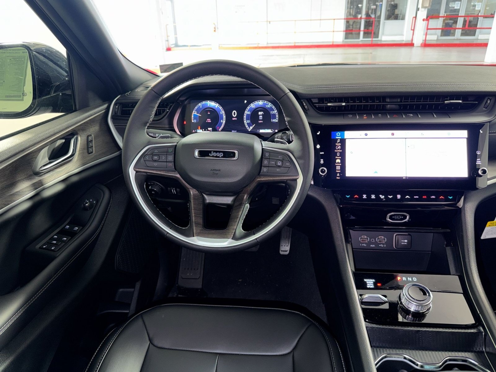New 2026 Jeep Grand Cherokee Limited w/ Limited Altitude Package AWD/4WD image 16