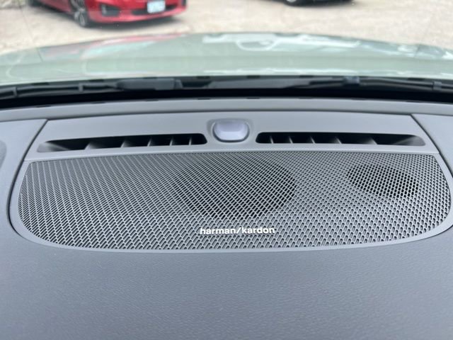 Certified 2025 Volvo XC40 B5 Ultra AWD/4WD image 39