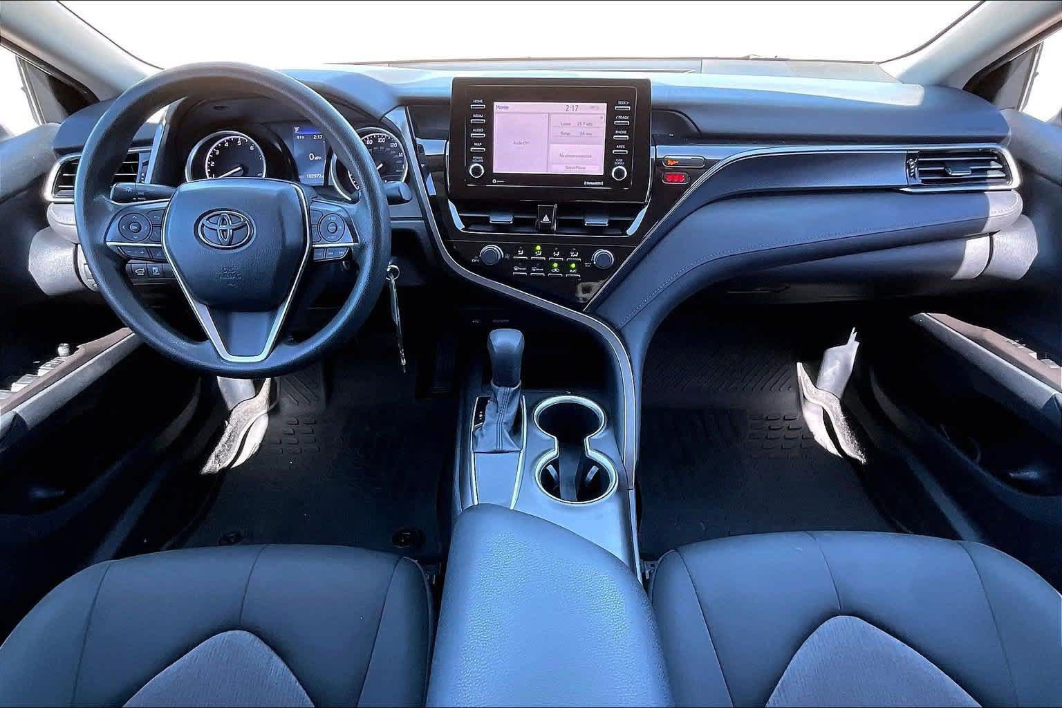Used 2021 Toyota Camry LE FWD image 9