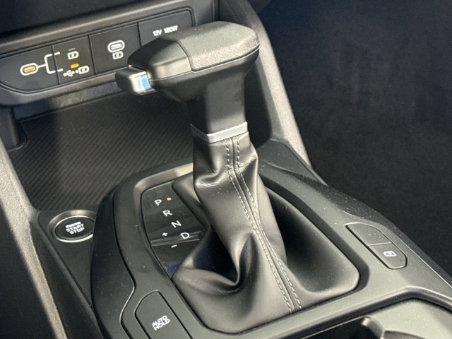 New 2026 Kia K4 FWD image 19