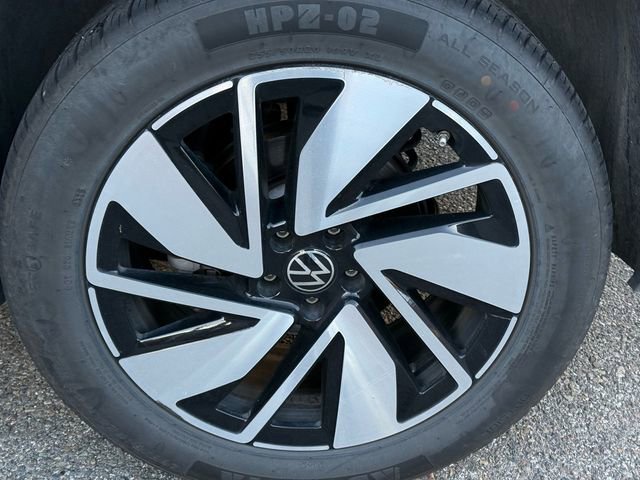 Used 2024 Volkswagen Atlas SE image 13