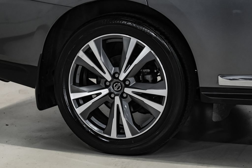 Used 2020 Nissan Pathfinder Platinum FWD image 62