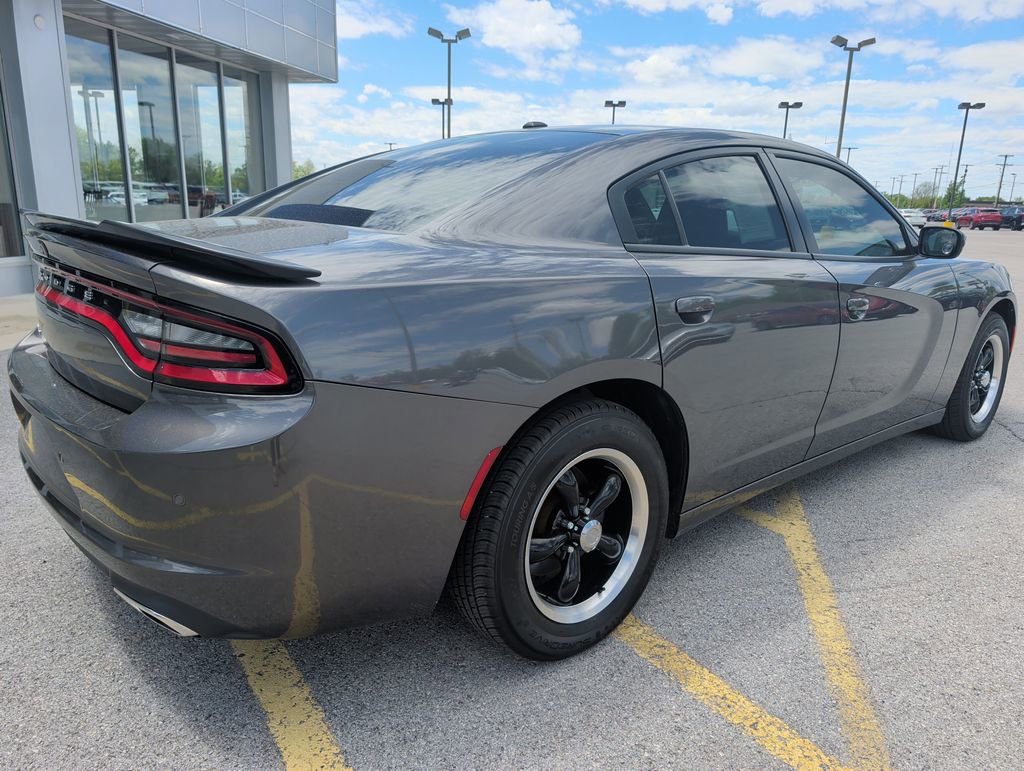 Used 2019 Dodge Charger SXT w/ Leather Interior Group RWD image 7
