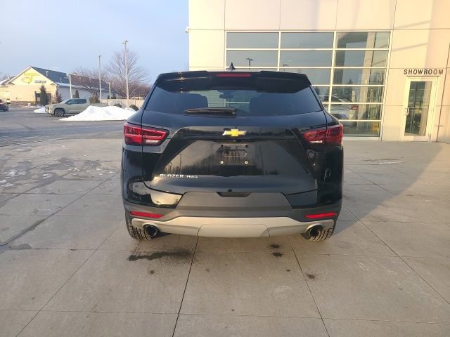Used 2025 Chevrolet Blazer LT image 6