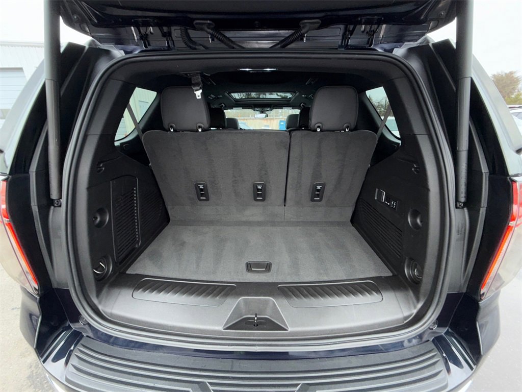 Used 2022 Chevrolet Tahoe LT w/ Luxury Package image 27