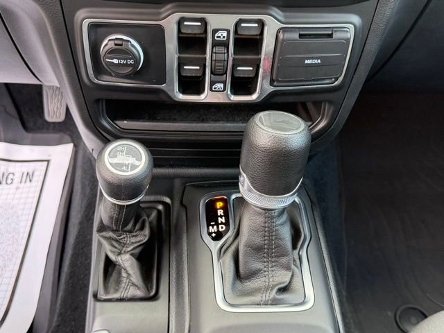 Used 2023 Jeep Wrangler Willys image 29