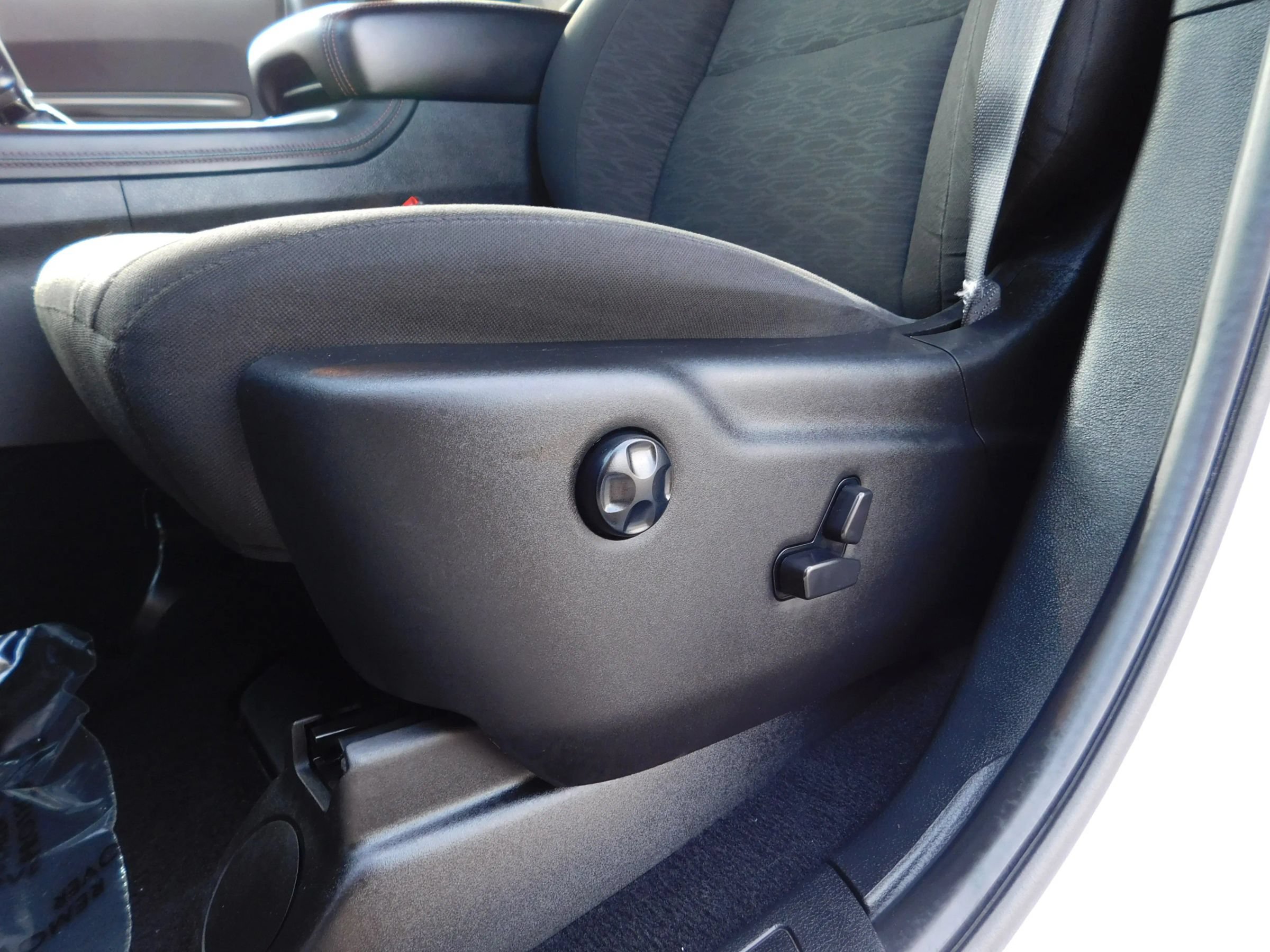 Used 2023 Dodge Durango GT RWD image 19