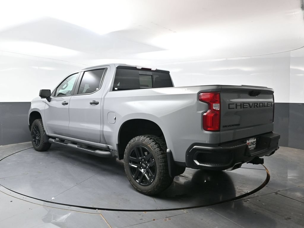 Used 2024 Chevrolet Silverado 1500 LT Trail Boss w/ LT Trail Boss Premium Package AWD/4WD image 12