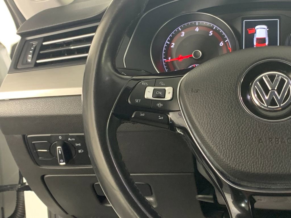 Used 2020 Volkswagen Arteon SE FWD image 19