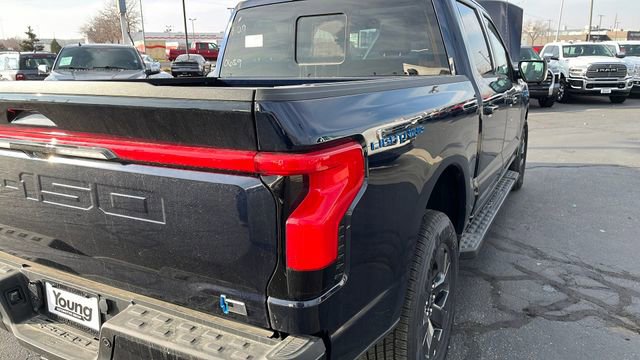 Used 2024 Ford F150 Lightning Lariat AWD/4WD image 11