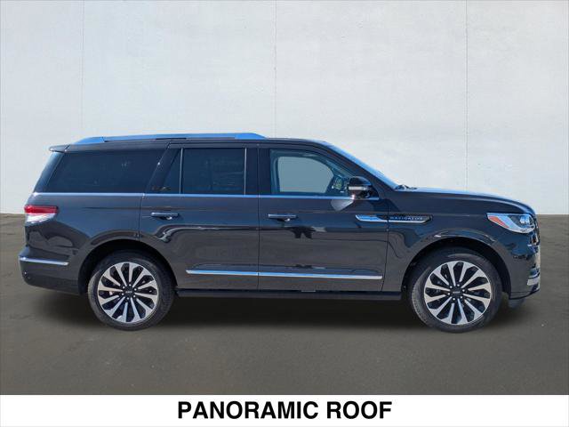 Used 2024 Lincoln Navigator Reserve AWD/4WD image 6