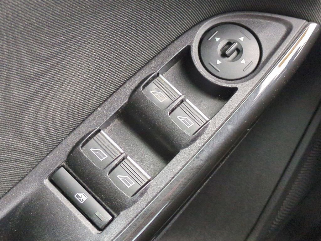 Used 2017 Ford Focus Titanium w/ Titanium Technology Package image 24