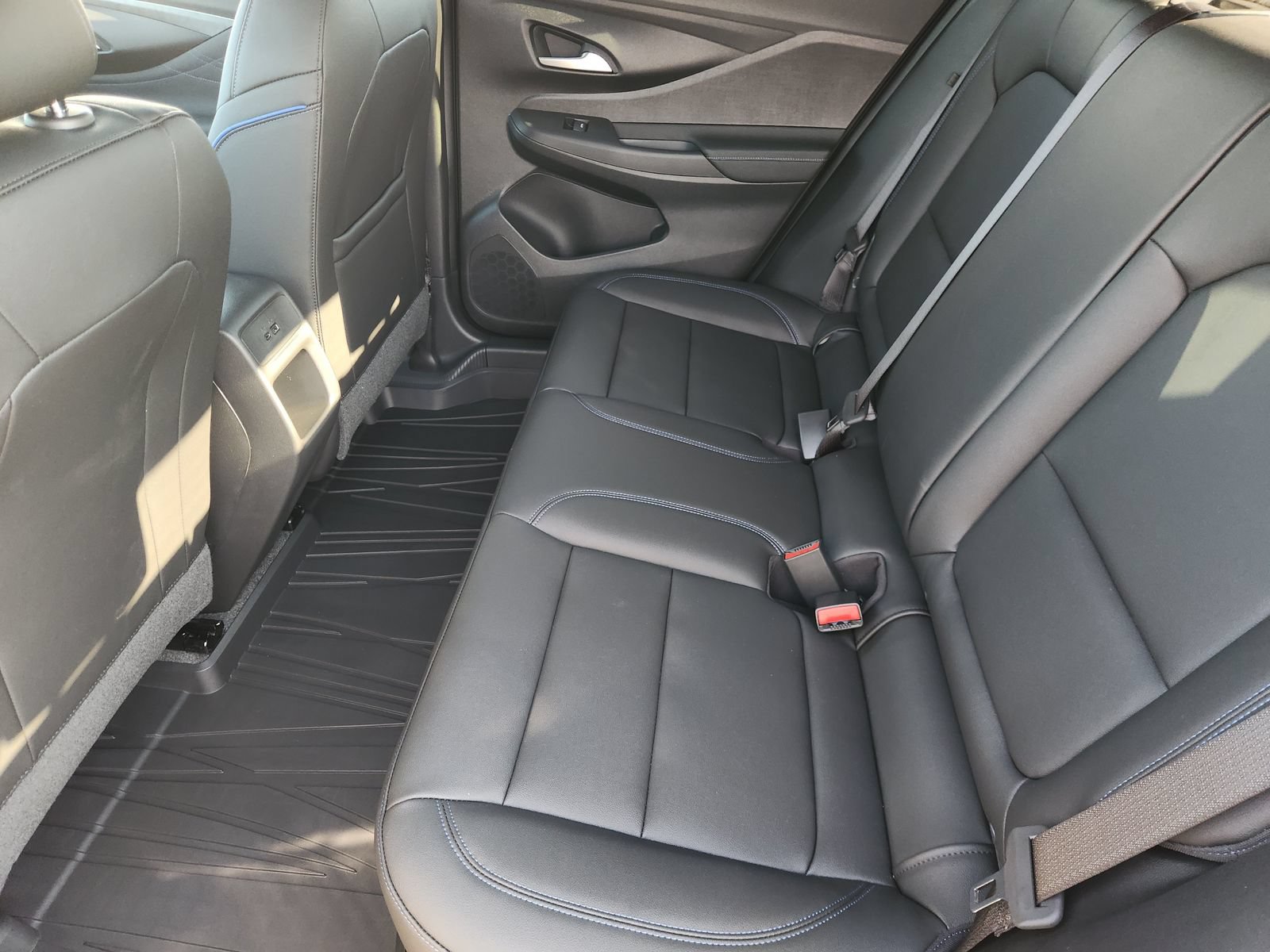 New 2026 Buick Envista Sport Touring w/ Convenience I Package FWD image 34
