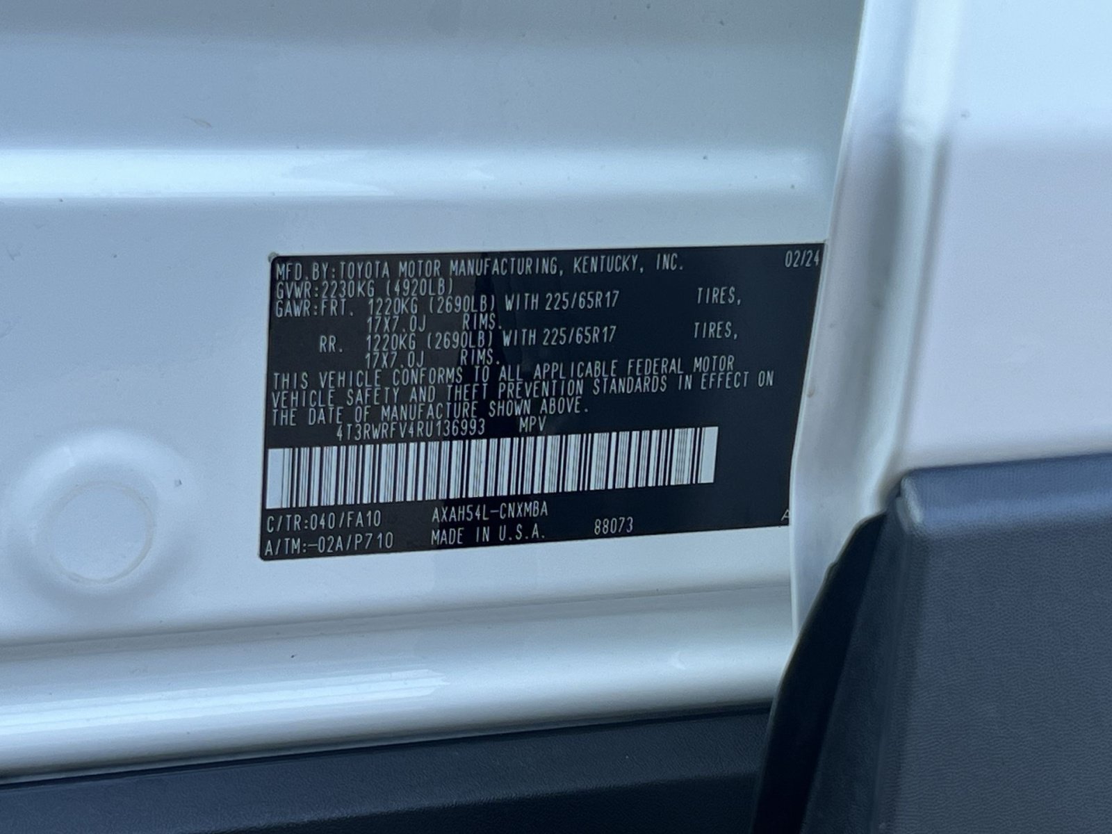 Used 2024 Toyota RAV4 XLE AWD/4WD image 38