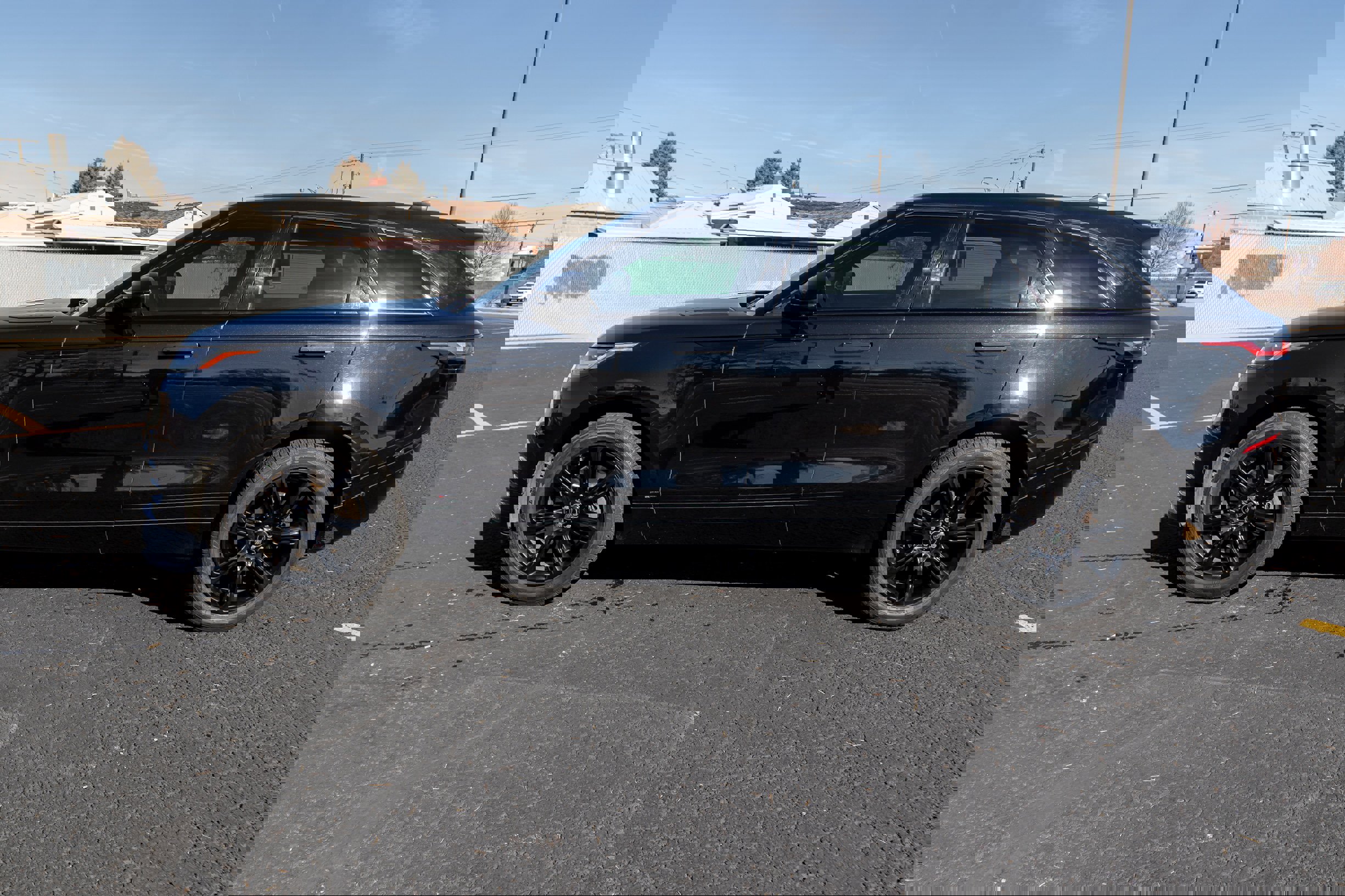 Used 2021 Land Rover Range Rover Velar R-Dynamic S image 7