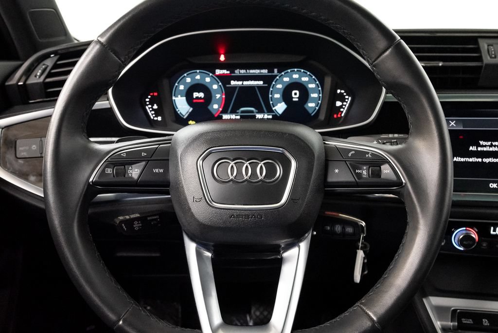 Used 2025 Audi Q3 2.0T Premium AWD/4WD image 14