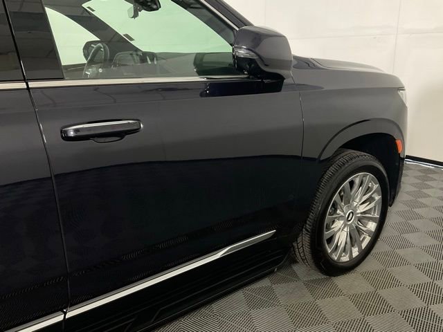 Certified 2024 Cadillac Escalade Premium Luxury image 7