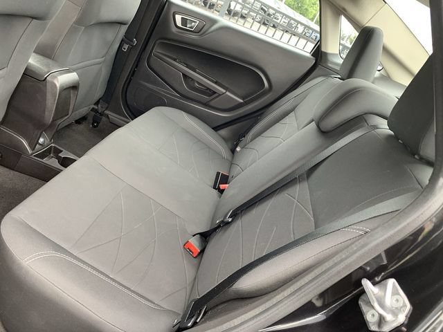 Used 2015 Ford Fiesta SE FWD image 10