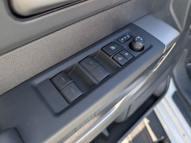 New 2026 Toyota Tundra Platinum AWD/4WD image 12