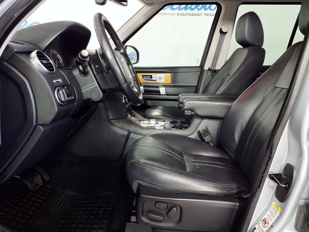 Used 2015 Land Rover LR4 HSE AWD/4WD image 7