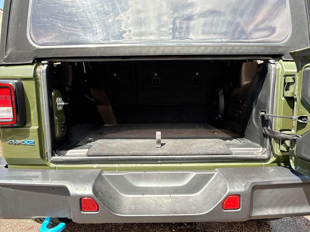 Used 2023 Jeep Wrangler Unlimited w/ Cold Weather Group image 30