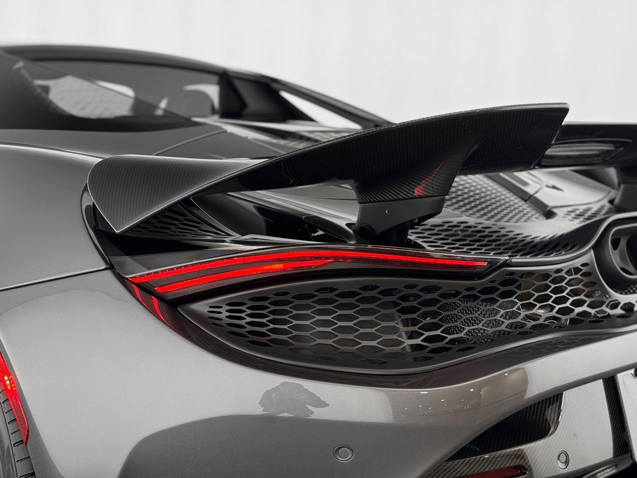 New 2026 McLaren 750S Spider RWD image 39