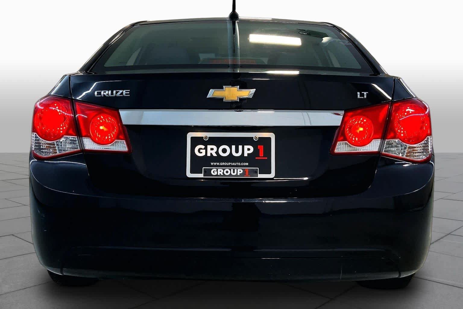 Used 2012 Chevrolet Cruze LT w/ All-Star Edition FWD image 4