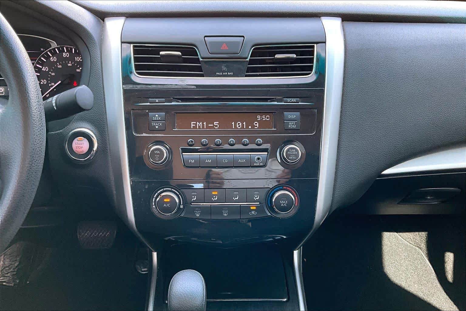 Used 2013 Nissan Altima 2.5 S FWD image 7