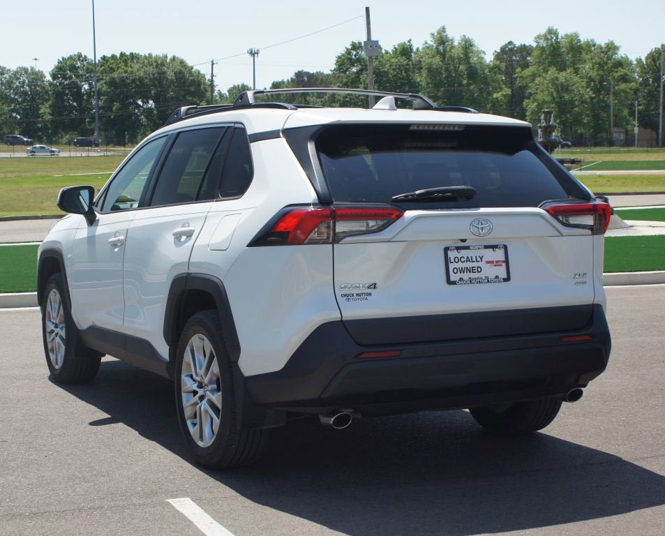 Used 2024 Toyota RAV4 XLE Premium w/ Weather Package AWD/4WD image 17