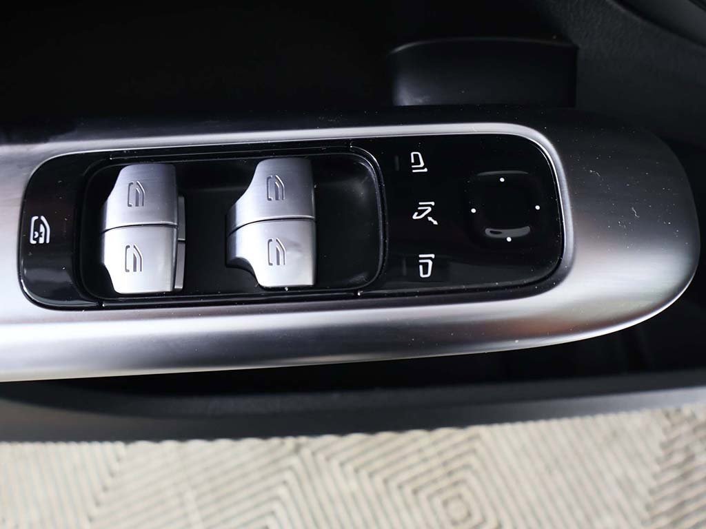 Used 2022 Mercedes-Benz C 300 4MATIC Sedan w/ Exclusive Trim Package image 35