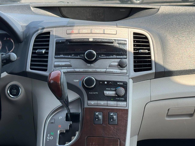 Used 2009 Toyota Venza FWD image 14
