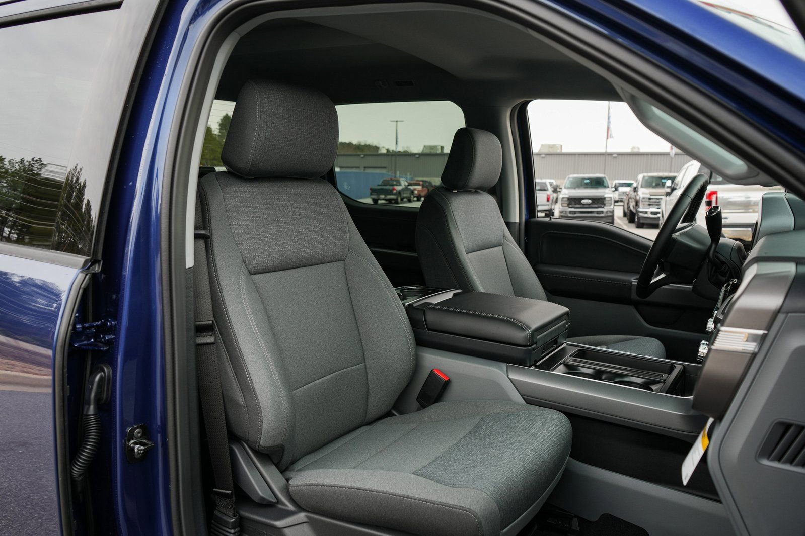 New 2026 Ford F150 XLT w/ XLT Chrome Appearance Package image 22