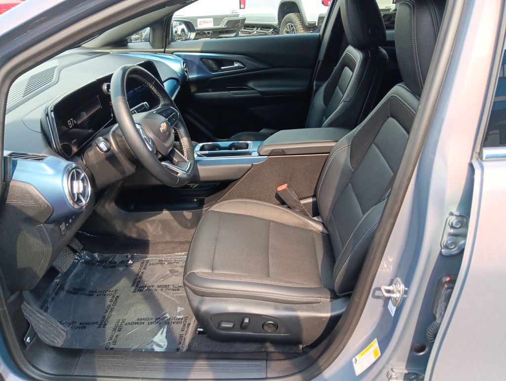 Used 2024 Chevrolet Equinox EV LT AWD/4WD image 9