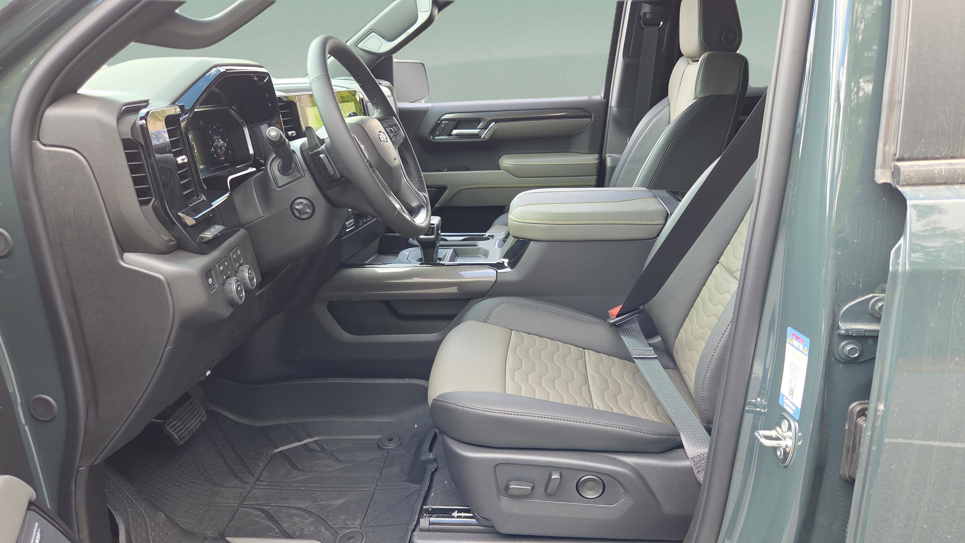 New 2026 Chevrolet Silverado 1500 ZR2 AWD/4WD image 9