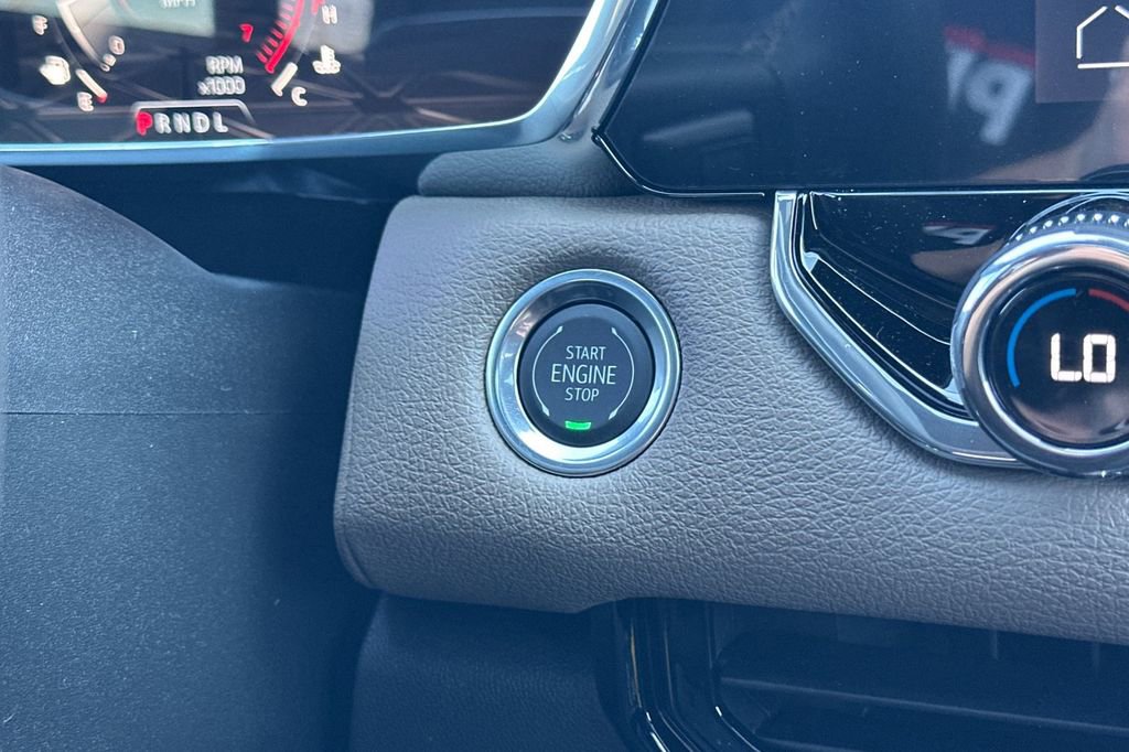 New 2026 GMC Canyon Denali AWD/4WD image 19