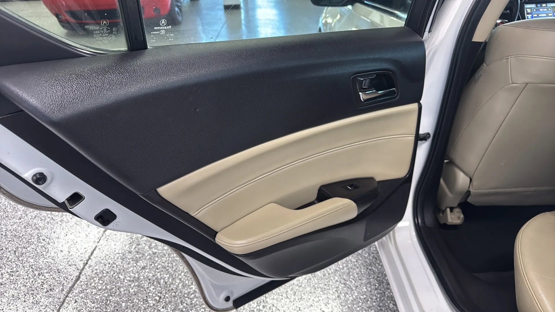 Used 2016 Acura ILX FWD image 29
