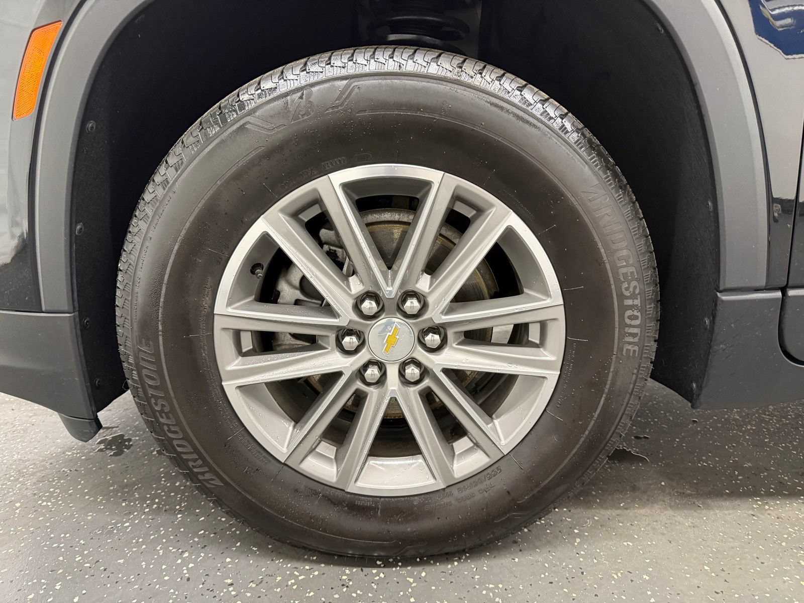 Used 2024 Chevrolet Traverse LT w/ LPO, Floor Liner Package AWD/4WD image 18