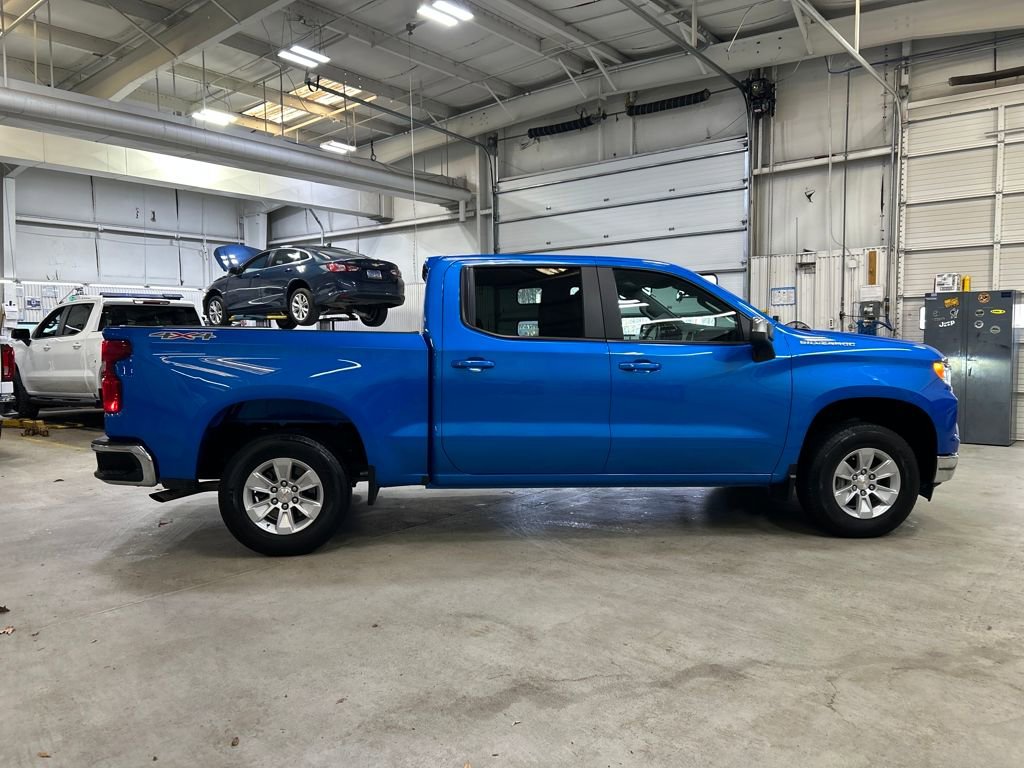 Used 2025 Chevrolet Silverado 1500 LT image 6