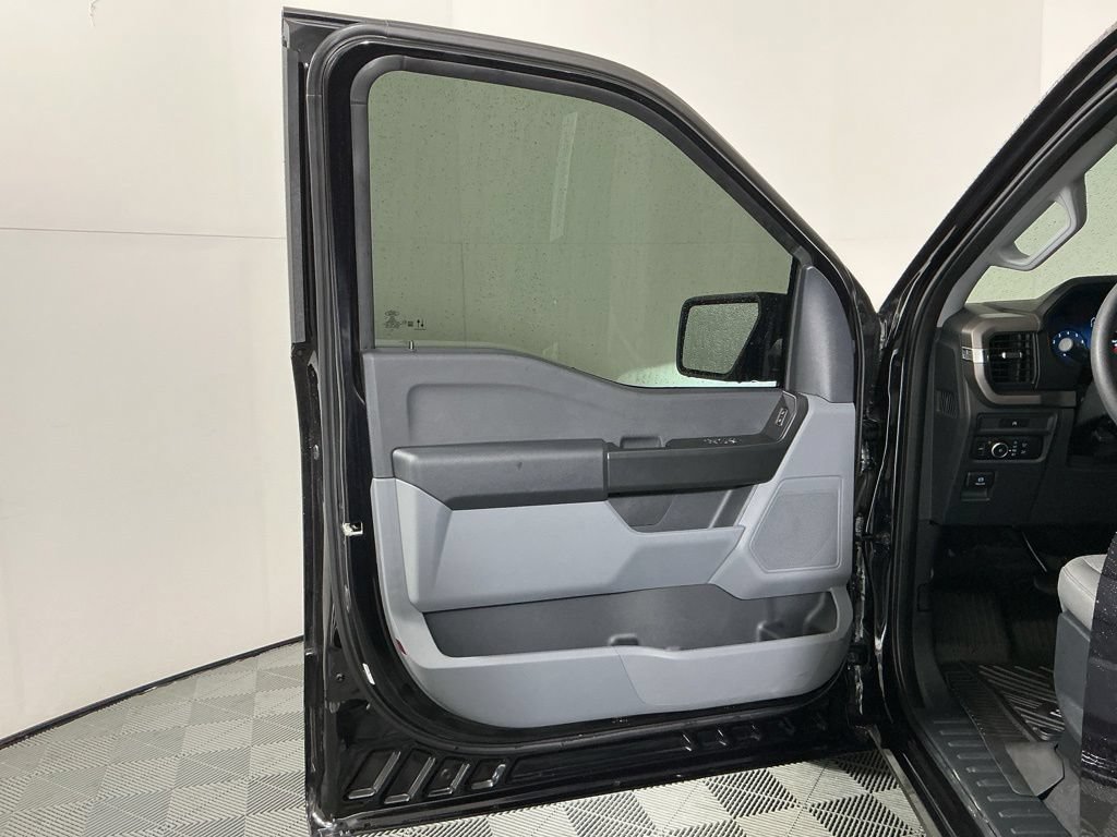 Used 2025 Ford F150 XL w/ Equipment Group 103A High AWD/4WD image 17