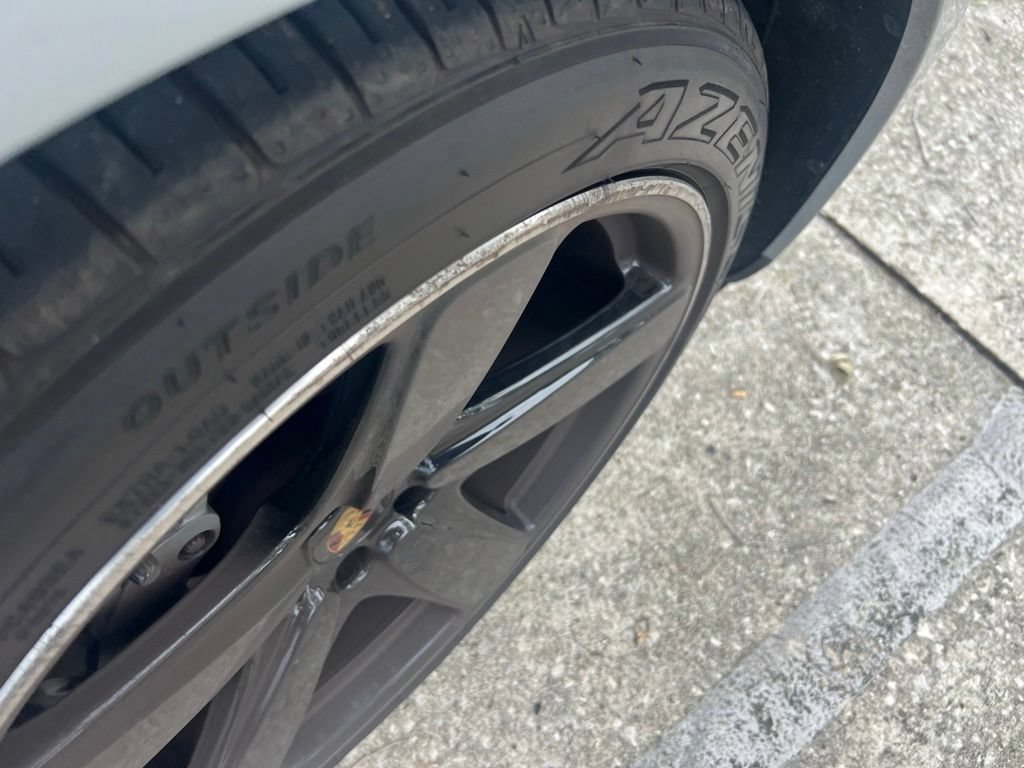 Used 2019 Porsche Macan S AWD/4WD image 4
