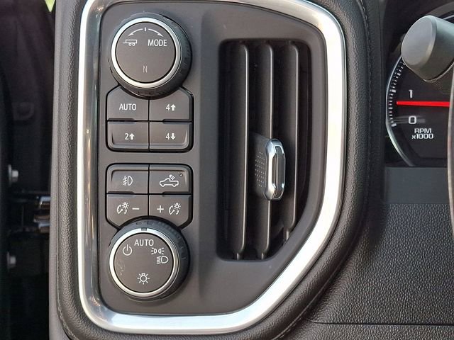 Used 2021 Chevrolet Silverado 1500 LT Trail Boss w/ Convenience Package II AWD/4WD image 25
