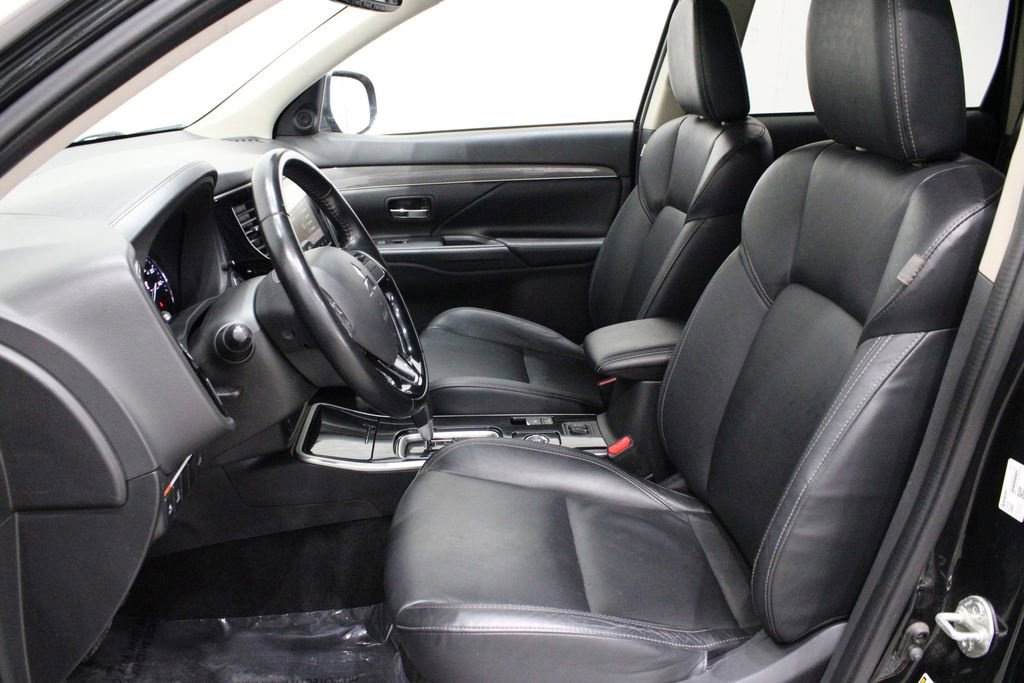 Used 2020 Mitsubishi Outlander SEL image 10