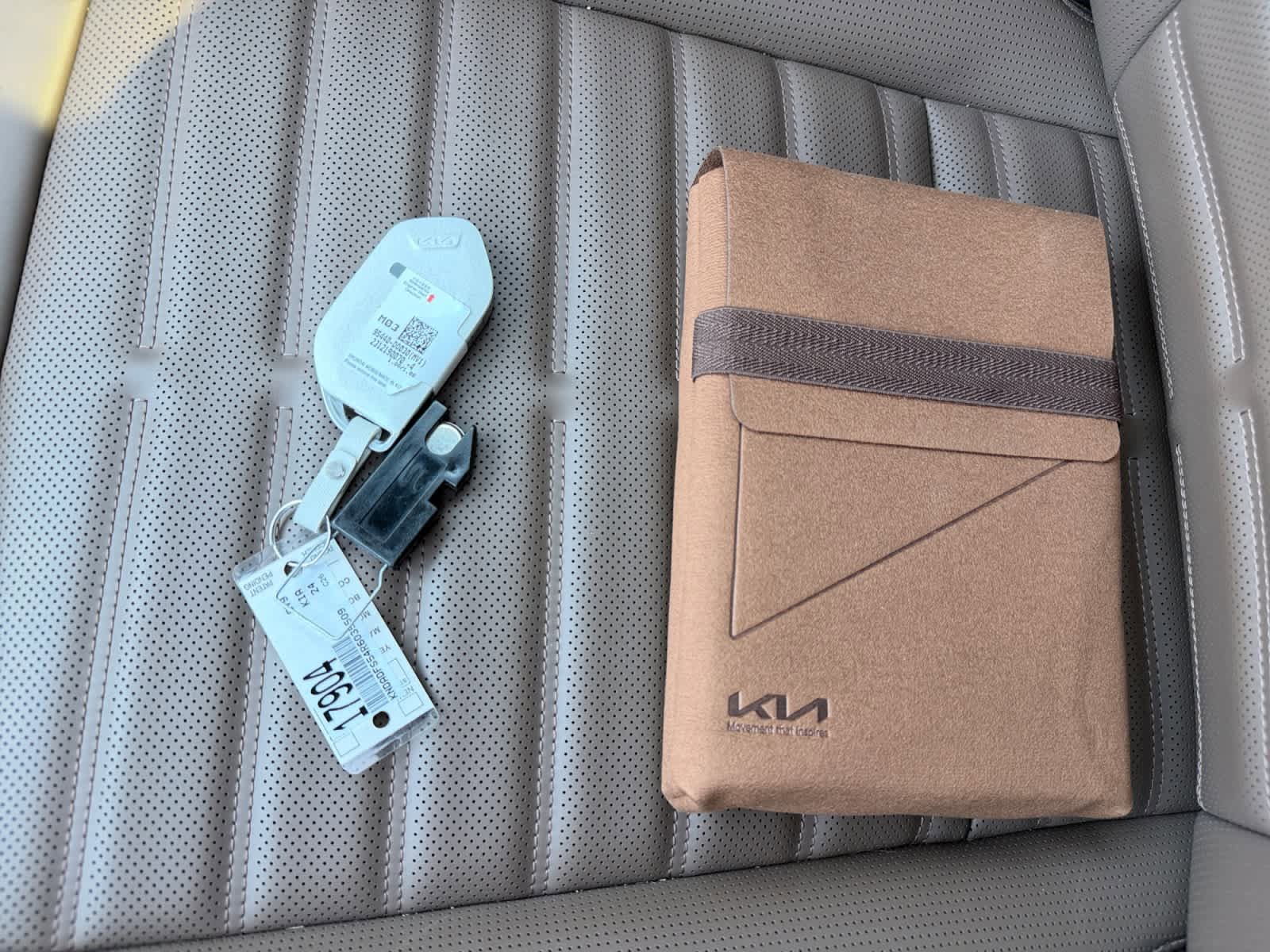Certified 2024 Kia EV9 Land image 23