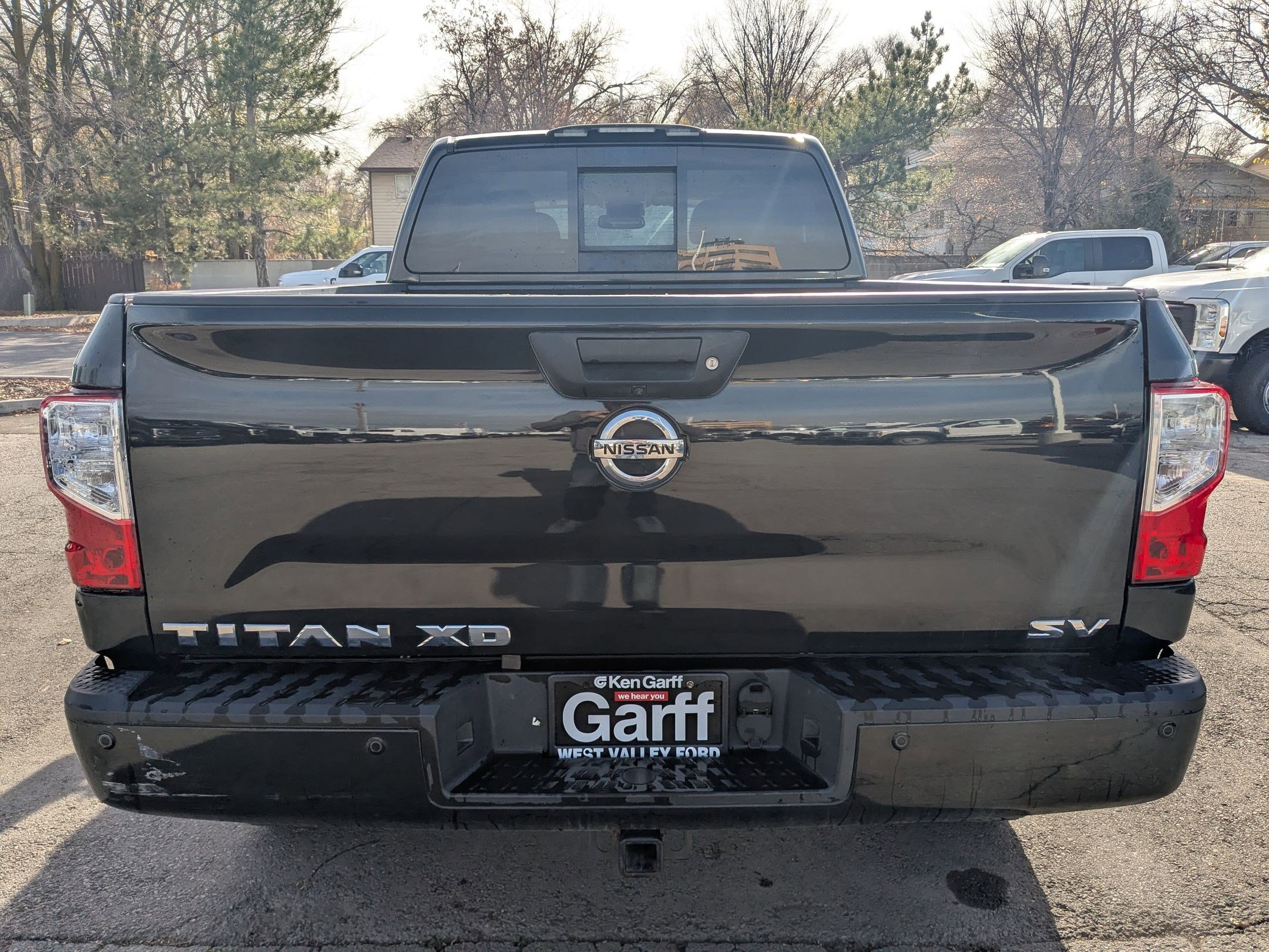 Used 2016 Nissan Titan SV image 5