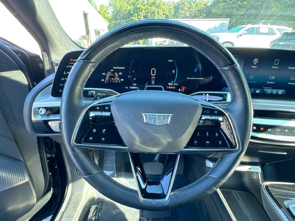 Used 2024 Cadillac Lyriq Luxury RWD image 16
