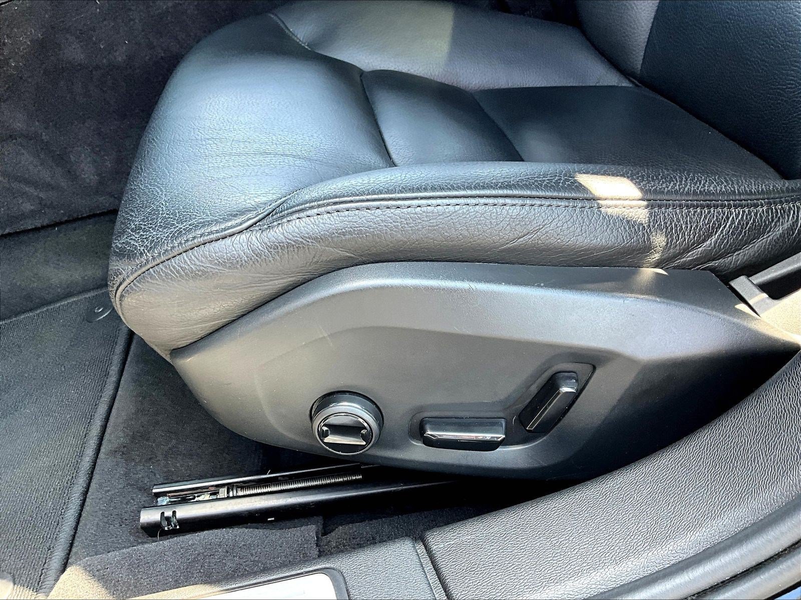 Used 2023 Volvo S60 B5 Plus AWD/4WD image 38