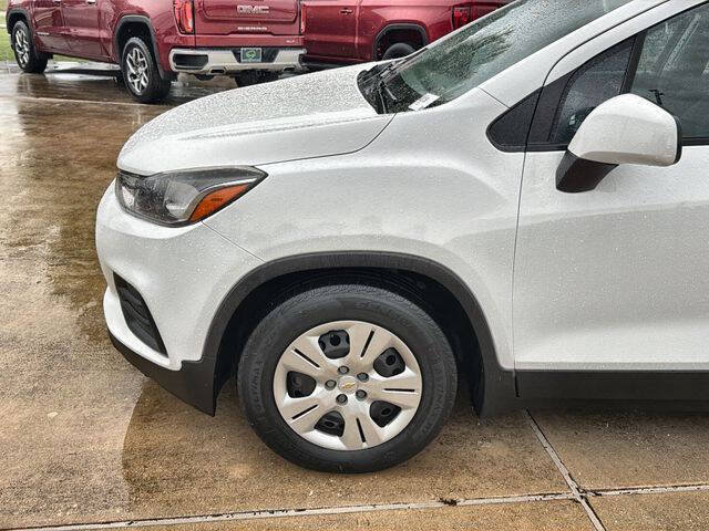 Used 2018 Chevrolet Trax LS FWD image 31