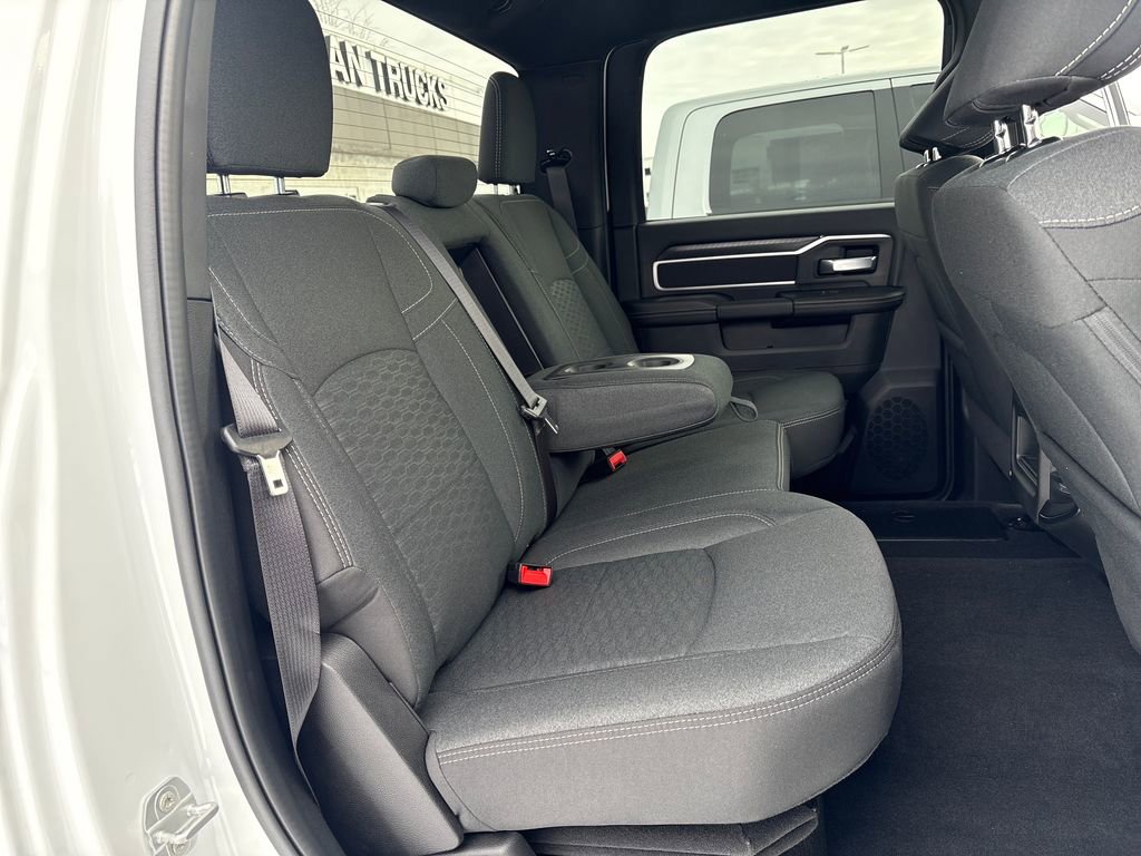 Used 2025 RAM 3500 Big Horn image 46