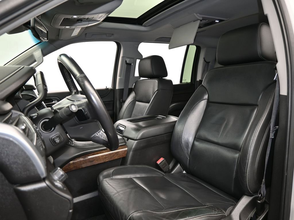 Used 2018 Chevrolet Suburban LT image 10