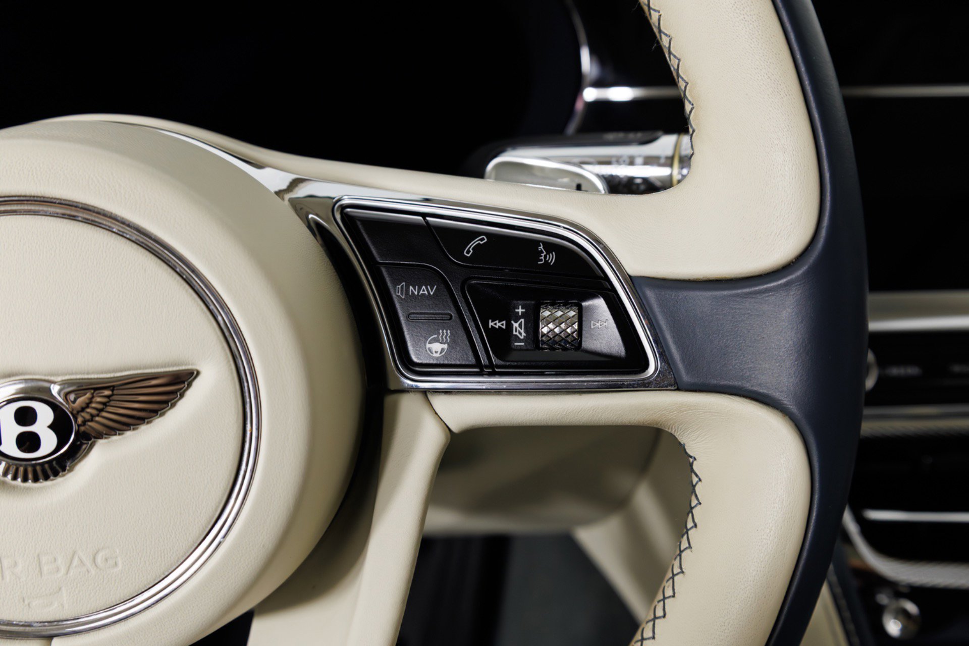 Used 2020 Bentley Flying Spur W12 AWD/4WD image 24